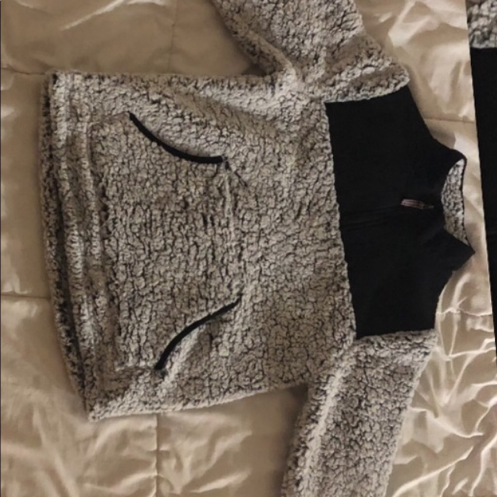 🔵NEVER WORN BOYS FLEECE PULL OVER